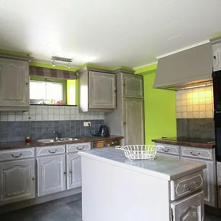 Modern Holiday In Jehonville With Terrace Hébergement de vacances Bertrix