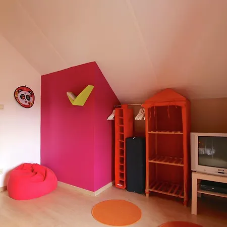 Modern Holiday In Jehonville With Terrace Hébergement de vacances